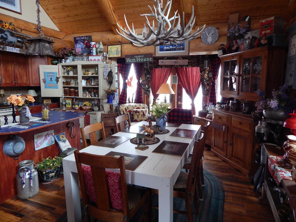 Idle Spurs Log Cabin Bed & Breakfast Black Diamond Exterior foto