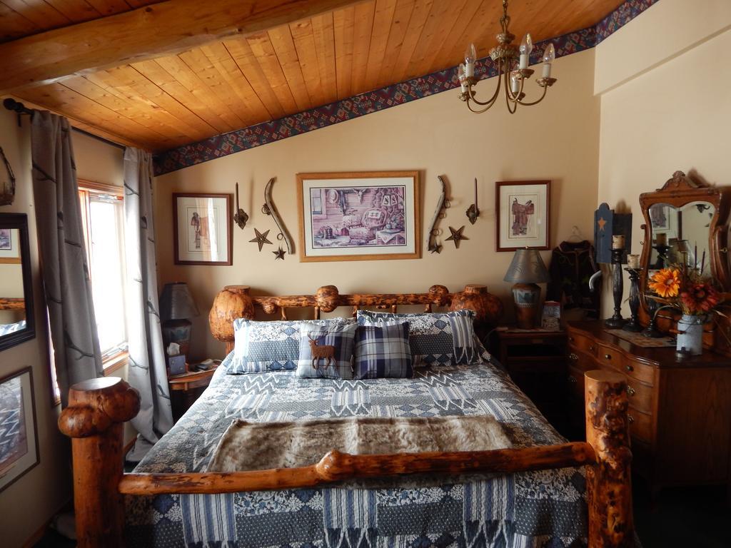 Idle Spurs Log Cabin Bed & Breakfast Black Diamond Exterior foto