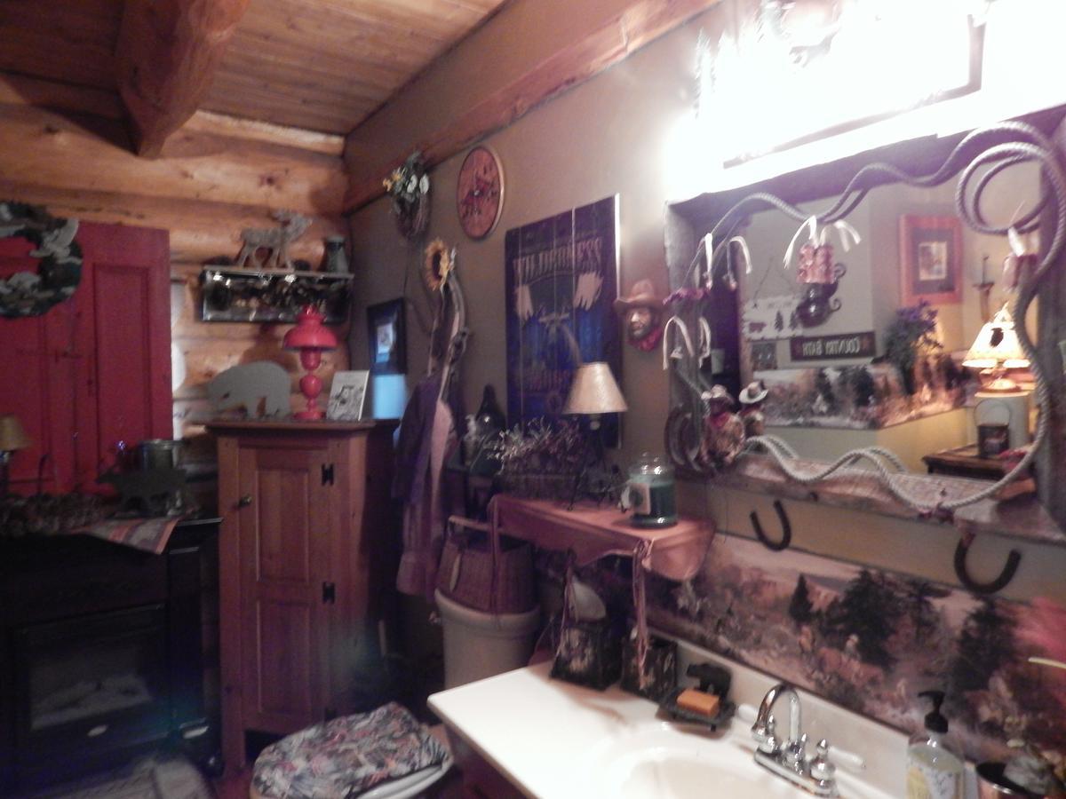 Idle Spurs Log Cabin Bed & Breakfast Black Diamond Exterior foto